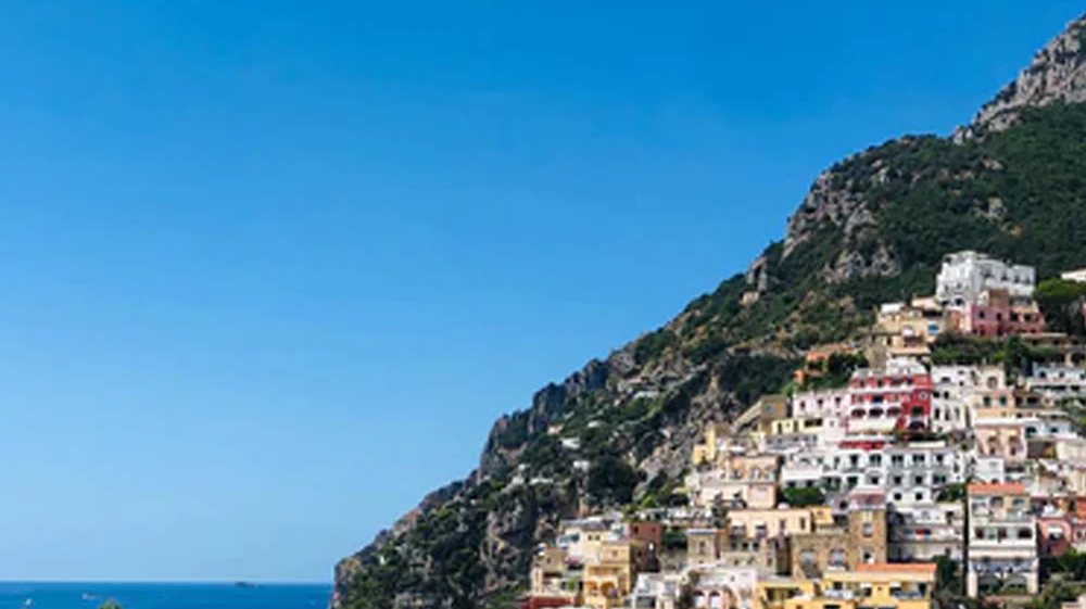 Destination Dressing: How to Dress for Your European Summer Vacation