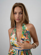 THE AMPHORA VEST CLOSEUP